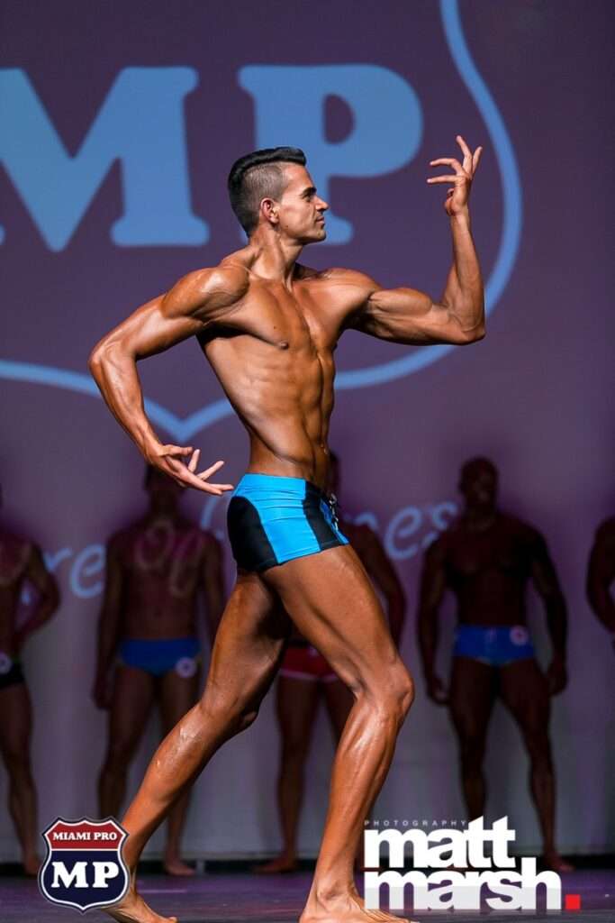 How competing in Fitness Modelling taught me to be a better Keynote Speaker